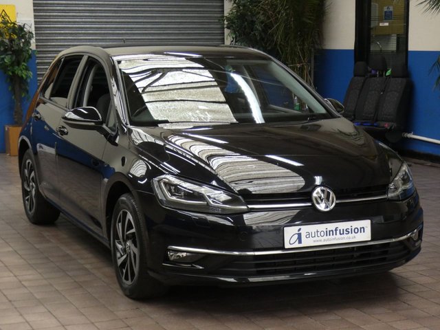 2020 69 Volkswagen Golf 1.5 MATCH EDITION TSI EVO DSG 5d 148 BHP