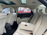 USED 2013 63 JAGUAR XJ 3.0 D V6 PORTFOLIO 4d 275 BHP 