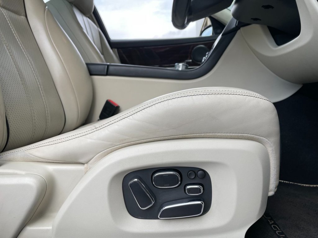 USED 2013 63 JAGUAR XJ 3.0 D V6 PORTFOLIO 4d 275 BHP 