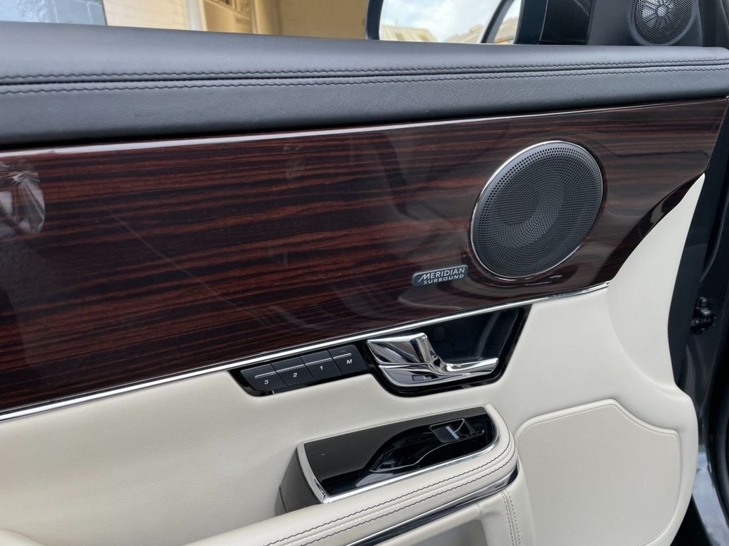 USED 2013 63 JAGUAR XJ 3.0 D V6 PORTFOLIO 4d 275 BHP 