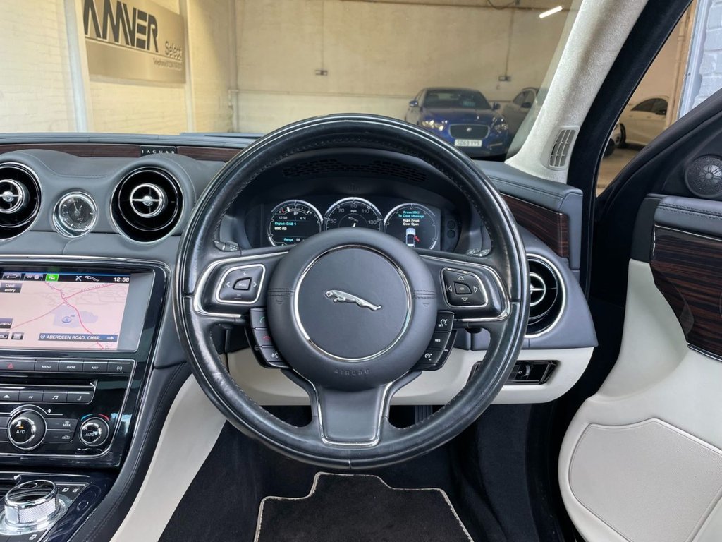 USED 2013 63 JAGUAR XJ 3.0 D V6 PORTFOLIO 4d 275 BHP 