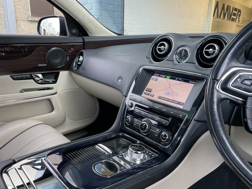 USED 2013 63 JAGUAR XJ 3.0 D V6 PORTFOLIO 4d 275 BHP 