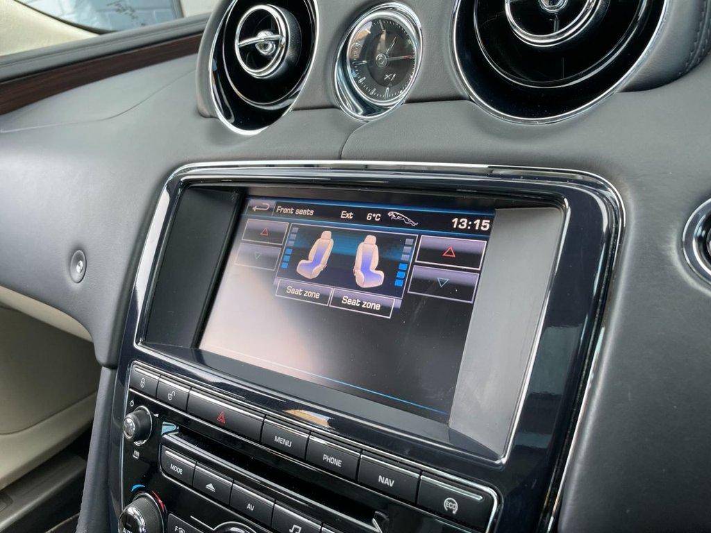 USED 2013 63 JAGUAR XJ 3.0 D V6 PORTFOLIO 4d 275 BHP 