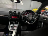 USED 2013 13 AUDI TT 2.0 TDI QUATTRO BLACK EDITION 2d 168 BHP * HALF LEATHER * 19" ALLOYS * PRIVACY GLASS * AIR CON * PADDLE SHIFT *