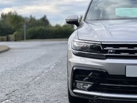USED 2016 66 VOLKSWAGEN TIGUAN 2.0 R-LINE TDI BMT 4MOTION DSG 5d 188 BHP Panoramic Glass Roof 4X4  DAB