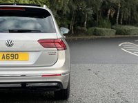 USED 2016 66 VOLKSWAGEN TIGUAN 2.0 R-LINE TDI BMT 4MOTION DSG 5d 188 BHP Panoramic Glass Roof 4X4  DAB