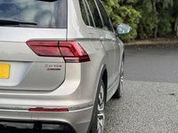 USED 2016 66 VOLKSWAGEN TIGUAN 2.0 R-LINE TDI BMT 4MOTION DSG 5d 188 BHP Panoramic Glass Roof 4X4  DAB