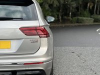 USED 2016 66 VOLKSWAGEN TIGUAN 2.0 R-LINE TDI BMT 4MOTION DSG 5d 188 BHP Panoramic Glass Roof 4X4  DAB