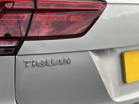 USED 2016 66 VOLKSWAGEN TIGUAN 2.0 R-LINE TDI BMT 4MOTION DSG 5d 188 BHP Panoramic Glass Roof 4X4  DAB