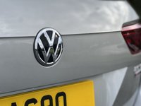 USED 2016 66 VOLKSWAGEN TIGUAN 2.0 R-LINE TDI BMT 4MOTION DSG 5d 188 BHP Panoramic Glass Roof 4X4  DAB