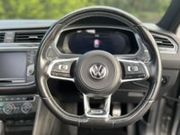 USED 2016 66 VOLKSWAGEN TIGUAN 2.0 R-LINE TDI BMT 4MOTION DSG 5d 188 BHP Panoramic Glass Roof 4X4  DAB