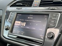 USED 2016 66 VOLKSWAGEN TIGUAN 2.0 R-LINE TDI BMT 4MOTION DSG 5d 188 BHP Panoramic Glass Roof 4X4  DAB