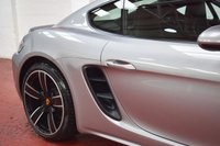 USED 2018 18 PORSCHE 718 2.0 CAYMAN PDK 2d 295 BHP 20" CARRERA ALLOYS / CAR PLAY
