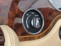 USED 2001 ROLLS-ROYCE CORNICHE 6.8  RARE EXAMPLE - MOST DESIRABLE COLOUR COMBINATION - ONLY 38 PRODUCED IN RHD - NEVER EXPORTED - RR SERVICE HISTORY