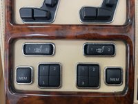 USED 2001 ROLLS-ROYCE CORNICHE 6.8  RARE EXAMPLE - MOST DESIRABLE COLOUR COMBINATION - ONLY 38 PRODUCED IN RHD - NEVER EXPORTED - RR SERVICE HISTORY