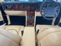 USED 2001 ROLLS-ROYCE CORNICHE 6.8  RARE EXAMPLE - MOST DESIRABLE COLOUR COMBINATION - ONLY 38 PRODUCED IN RHD - NEVER EXPORTED - RR SERVICE HISTORY