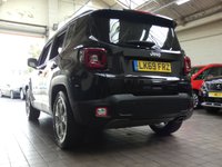 USED 2019 69 JEEP RENEGADE 1.0 LIMITED 5d 118 BHP SAT NAV LEATHER HEATED SEATS GENUINE LOW MILES