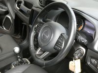 USED 2019 69 JEEP RENEGADE 1.0 LIMITED 5d 118 BHP SAT NAV LEATHER HEATED SEATS GENUINE LOW MILES