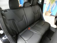 USED 2019 69 JEEP RENEGADE 1.0 LIMITED 5d 118 BHP SAT NAV LEATHER HEATED SEATS GENUINE LOW MILES