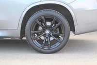 PRE-OWNED 2017 17 BMW X5 2.0 XDRIVE40E M SPORT 5d 242 BHP 