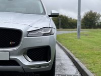 USED 2016 16 JAGUAR F-PACE 3.0 V6 S AWD 5d 296 BHP Digital Cockpit Body Styling