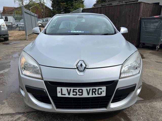 2009 Renault Megane 1.5L Dynamique DCI 3dr - Photo 2