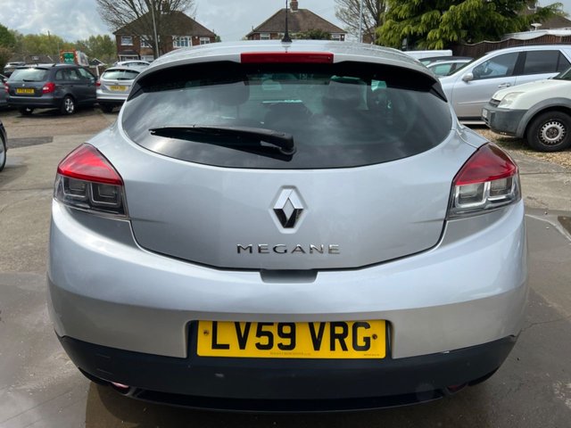 2009 Renault Megane 1.5L Dynamique DCI 3dr - Photo 4