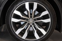 USED 2017 17 VOLKSWAGEN TIGUAN 2.0 R LINE TDI BMT 4MOTION DSG 5d 148 BHP + NATIONWIDE HOME DELIVERY +