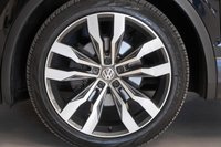 USED 2017 17 VOLKSWAGEN TIGUAN 2.0 R LINE TDI BMT 4MOTION DSG 5d 148 BHP + NATIONWIDE HOME DELIVERY +
