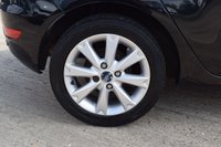 USED 2009 59 FORD FIESTA 1.4 ZETEC 16V 5d 96 BHP 