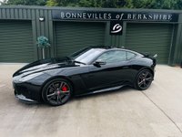 USED 2019 69 JAGUAR F-TYPE 5.0 V8 SVR 2d 567 BHP F/S/H, Pan Roof, Meridan Sound