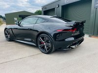 USED 2019 69 JAGUAR F-TYPE 5.0 V8 SVR 2d 567 BHP F/S/H, Pan Roof, Meridan Sound