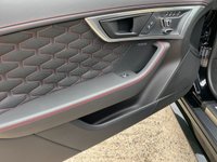 USED 2019 69 JAGUAR F-TYPE 5.0 V8 SVR 2d 567 BHP F/S/H, Pan Roof, Meridan Sound