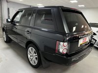 USED 2011 61 LAND ROVER RANGE ROVER 4.4 TDV8 VOGUE 5d 313 BHP * PARK SENSORS * LEATHER *  PRIVACY * CLIMATE * NAV *
