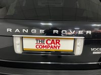 USED 2011 61 LAND ROVER RANGE ROVER 4.4 TDV8 VOGUE 5d 313 BHP * PARK SENSORS * LEATHER *  PRIVACY * CLIMATE * NAV *