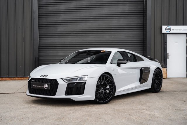2016 66 Audi R8 5.2 V10 PLUS QUATTRO
