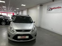 USED 2013 13 FORD GRAND C-MAX 1.0 TITANIUM 5d 124 BHP * 7 SEATS * PARK SENSORS *  PRIVACY * CLIMATE * 17" ALLOYS *