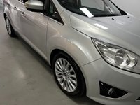 USED 2013 13 FORD GRAND C-MAX 1.0 TITANIUM 5d 124 BHP * 7 SEATS * PARK SENSORS *  PRIVACY * CLIMATE * 17" ALLOYS *