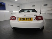 USED 2014 14 MAZDA MX-5 1.8 I ROADSTER SE 2d 125 BHP STUNNING LOW MILEAGE WITH DEALERSHIP SERVICE HISTORY.
