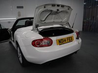 USED 2014 14 MAZDA MX-5 1.8 I ROADSTER SE 2d 125 BHP STUNNING LOW MILEAGE WITH DEALERSHIP SERVICE HISTORY.