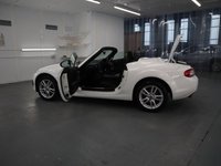 USED 2014 14 MAZDA MX-5 1.8 I ROADSTER SE 2d 125 BHP STUNNING LOW MILEAGE WITH DEALERSHIP SERVICE HISTORY.
