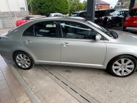 USED 2008 58 TOYOTA AVENSIS 2.0 TR D-4D 5d 125 BHP AN OUTSTANDING EXAMPLE, LOW MILEAGE, GREAT SERVICE HISTORY, ALLOY WHEELS, 2 KEYS WITH REMOTE LOCKING