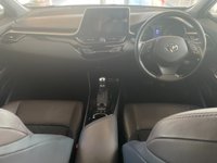 USED 2017 17 TOYOTA CHR 1.8 EXCEL 5d 122 BHP PARKING, LANE & BLIND SPOT ASSIST!