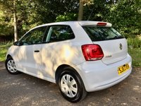 USED 2013 63 VOLKSWAGEN POLO 1.2 S 3d 60 BHP ONLY 24,000 MILES// RETRO-FIT REAR PARKING CAMERA//GOOD SERVICE HISTORY--JUST MOT'D AND SERVICED BY US ONLY 24,000 MILES// RETRO-FIT REAR PARKING CAMERA//X4 AIRBAGS////WILL COME WITH NEW MOT AND SERVICE