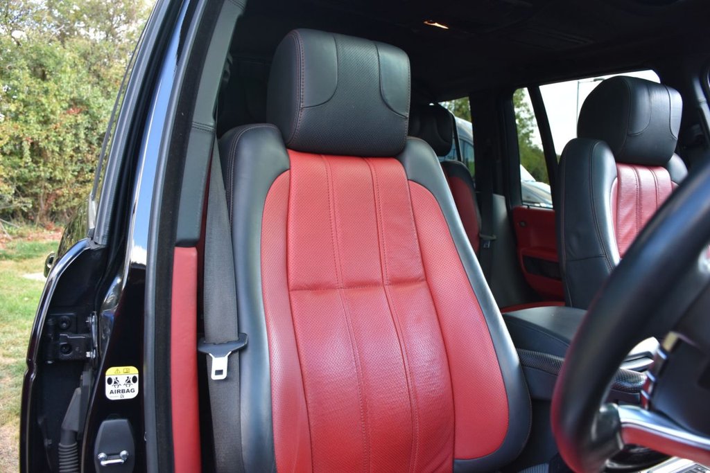 USED 2010 60 LAND ROVER RANGE ROVER 4.4 TDV8 AUTOBIOGRAPHY BLACK 5d 313 BHP 