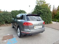 USED 2016 66 VOLKSWAGEN TOUAREG 3.0 V6 R-LINE PLUS TDI BLUEMOTION TECHNOLOGY 5d 259 BHP HEATED SEATS--SATNAV-FSH