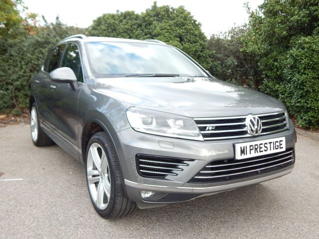 2016 66 Volkswagen Touareg 3.0 V6 R-LINE PLUS TDI BLUEMOTION TECHNOLOGY 5d 259 BHP