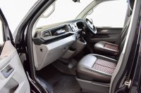 USED 2020 20 VOLKSWAGEN TRANSPORTER T6.1 T32 2.0 TDI 150PS DSG HIGHLINE KOMBI SWB Highline 150 DSG Factory Kombi