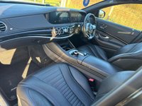USED 2018 18 MERCEDES-BENZ S-CLASS 2.9 S 350 D AMG LINE PREMIUM BLACK EDITION 4d 282 BHP FSH + HEATED & COOLED ELECTRIC MEMORY SEATS + ELECTRIC PAN ROOF + WARMTH COMFORT PACK + APPLE CARPLAY + PRIVACY GLASS + FULL SCREEN COMMAND SAT NAV + AMG SPORTS PACK + PREMIUM PACK + DAB RADIO + CRUISE CONTROL + TRAFFIC SIGN ASSIST + AIR SUSPENSION + MERCEDES ME CONNECT + KEYLESS ENTRY & DRIVE + 3-SPOKE MULTI-FUNCTION BLACK NAPPA LEATHER FLAT BOTTOMED STEERING WHEEL + 20' AMG ALLOY WHEELS WITH TPMS