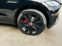 USED 2016 66 JAGUAR F-PACE 3.0 V6 S AWD 5d 375 BHP F/Jag/S/H, Over &pound;12,k Extras